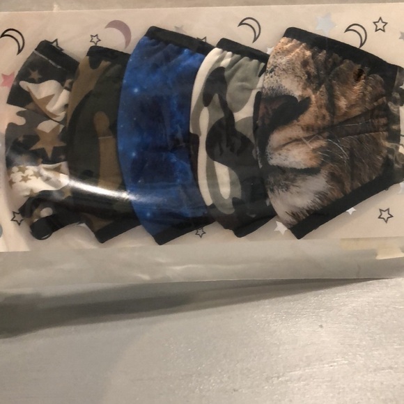 5/$13 Stars and dreamers New! 5 pack face masks - Picture 5 of 5